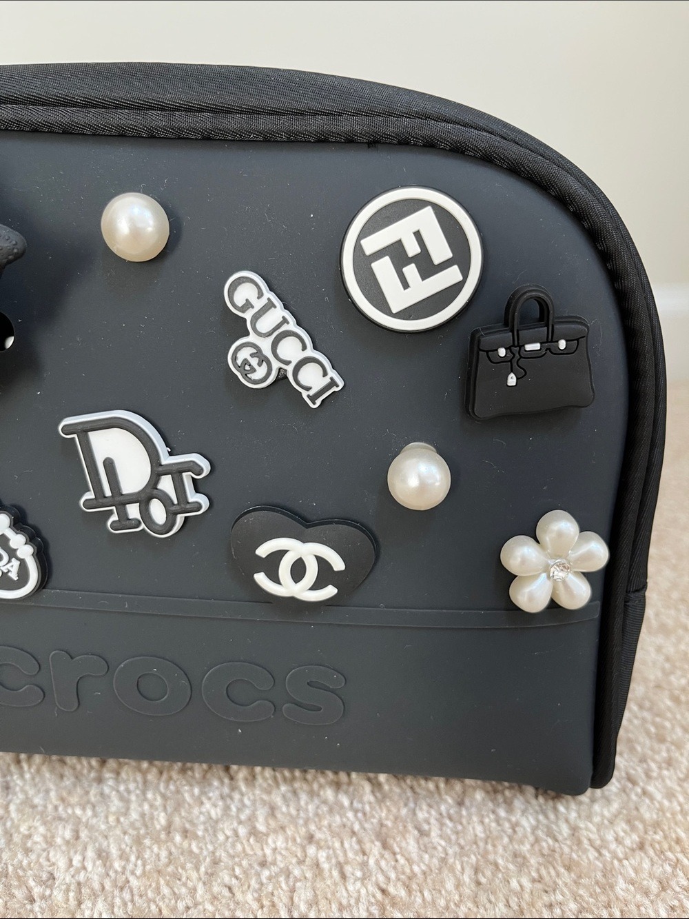 CROCS cosmetic bag - Picture 2 of 13